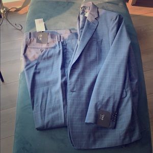 BRAND NEW Banana Republic men's slim fit suit.